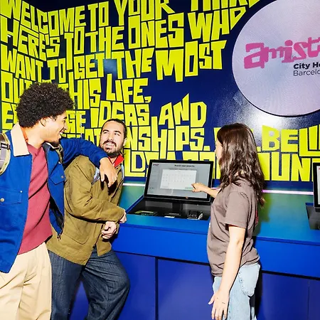 אכסניה Amistat ברצלונה